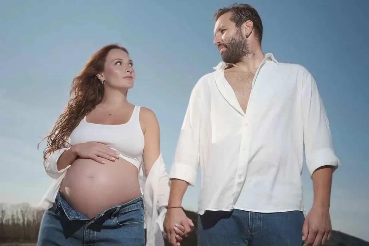 Annelik heyecanı yaşayan Başak Gümülcinelioğlu’ndan ilk paylaşım!