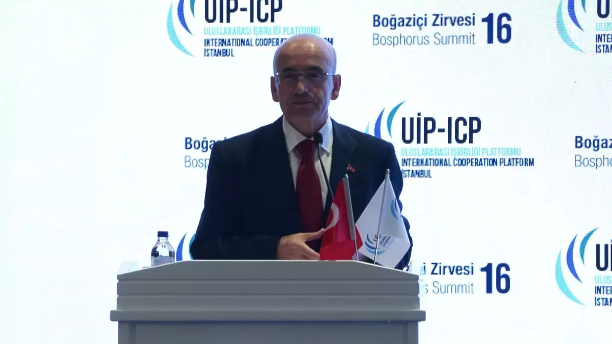 Boğaziçi Zirvesi’nde Türkiye Ekonomisinin Yeni Rotası: İç Talep ve Hizmet İhracatı Öne Çıkıyor