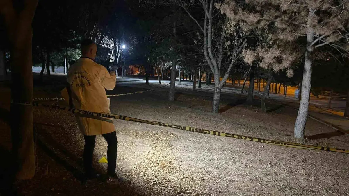 Karaman’da Parkta Silahlı Saldırı: 17 Yaşındaki Çocuk Yaralı