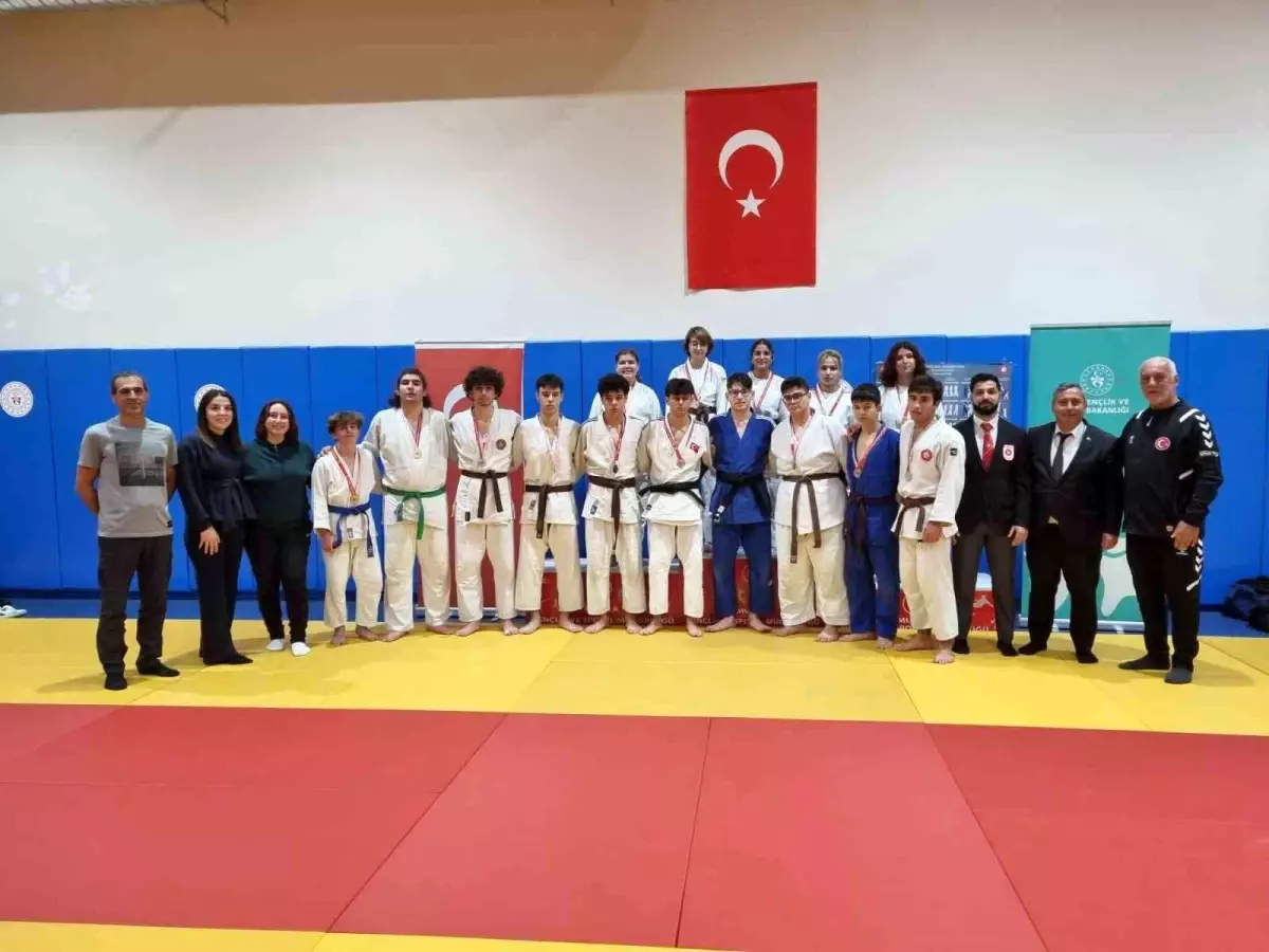 Gençler Judo İl Birinciliği Heyecanı