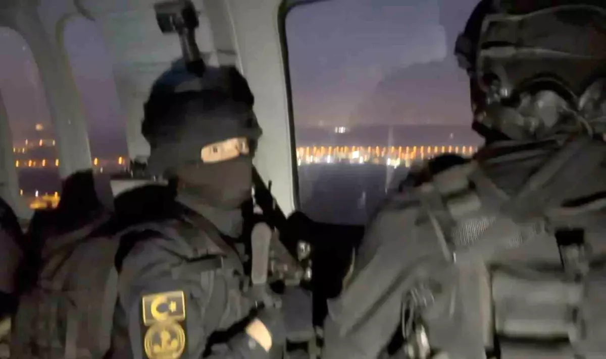 İzmir’de Suç Örgütüne Operasyon: 23 Tutuklama