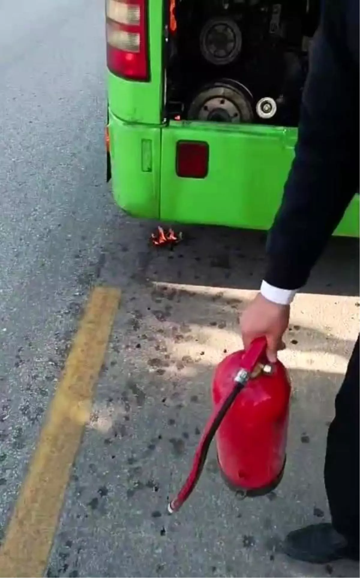 Denizli’de Halk Otobüsünde Yangın: Kıl Payı Atlatılan Facıa