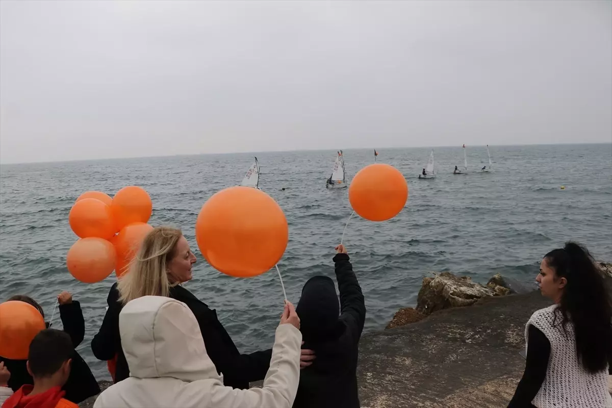 Lösemiye Dikkat İçin Turuncu Balonlarla Yelken Etkinliği Tekirdağ’da Rüzgar Kaldı