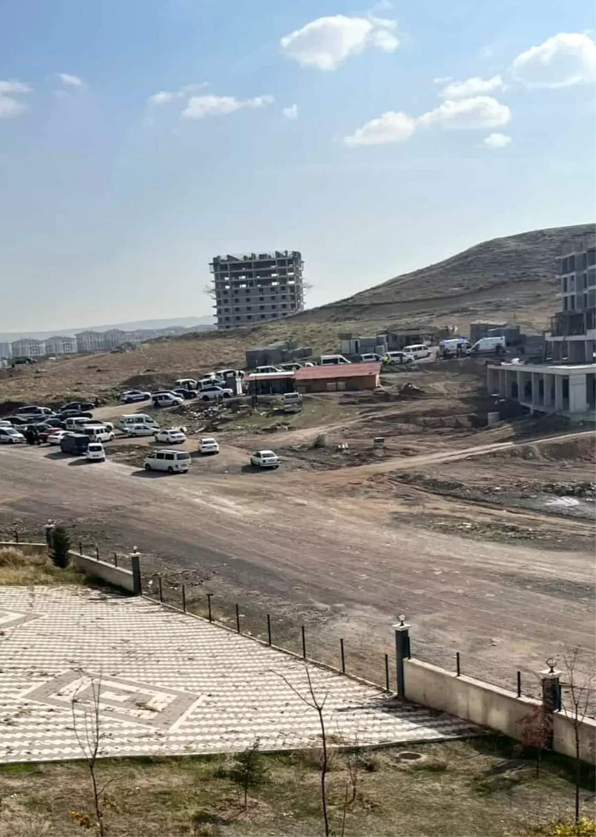 Ankara Sincan’da 42 Yaşındaki İşçi 4. Kattan Düşerek Hayatını Kaybetti