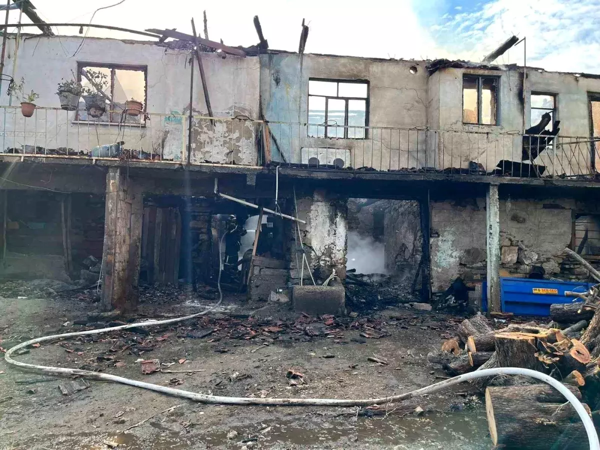 Aydın’da Yangın: Bir Ev Küle Döndü