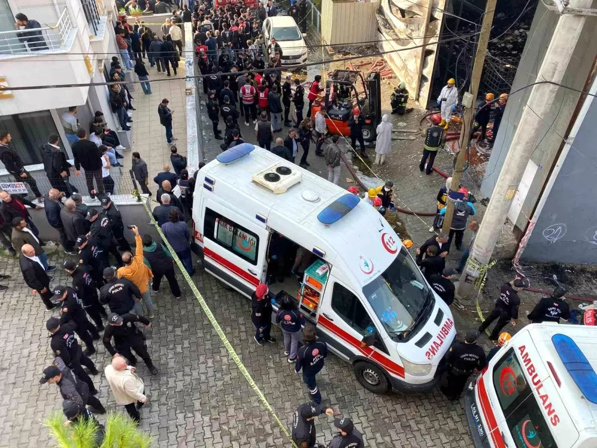 Dilovası’ndaki Yangında 6 Kişi Hayatını Kaybetti