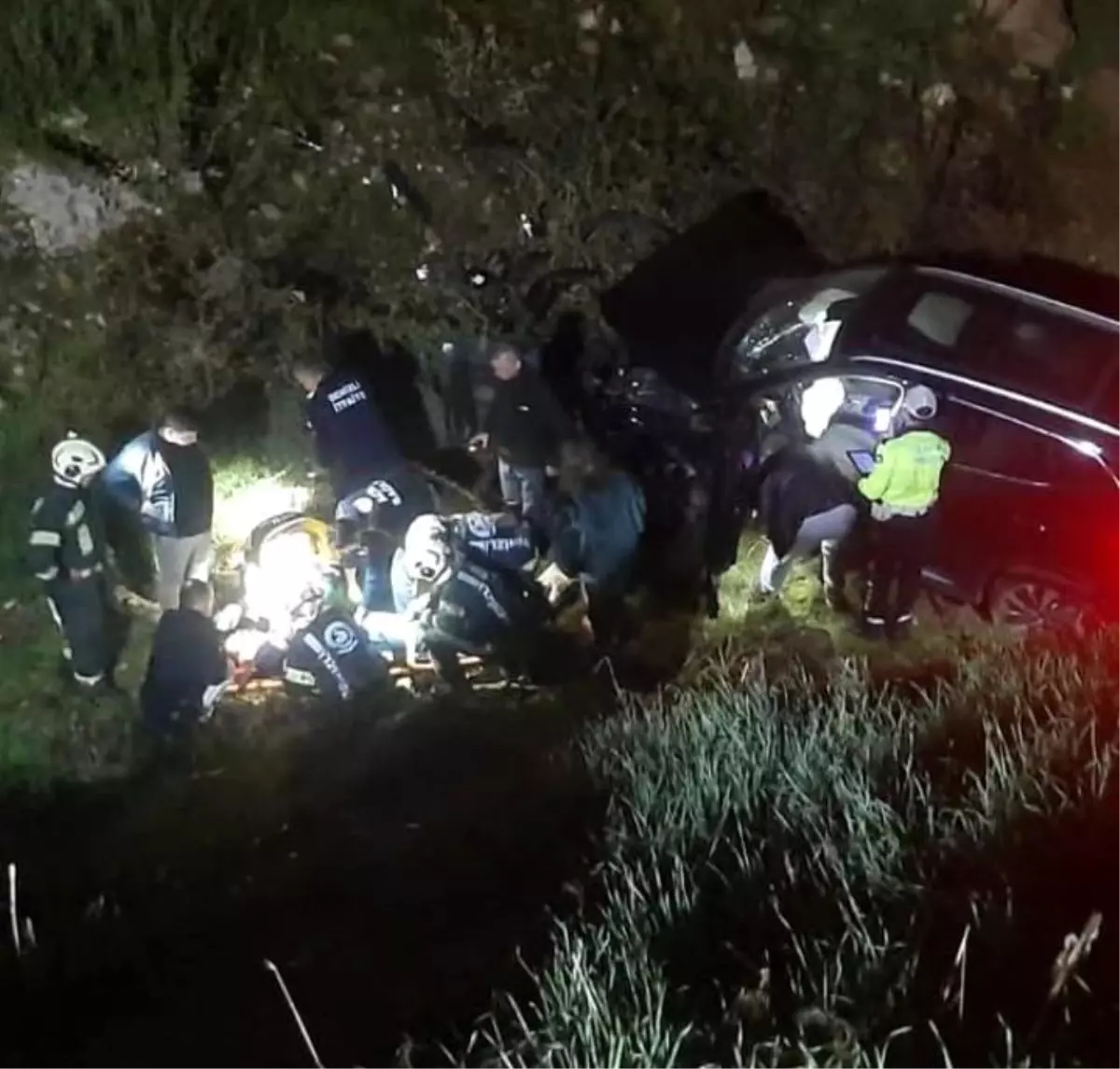 Denizli’de Uçurumdan Düşen Sürücü Kurtarıldı