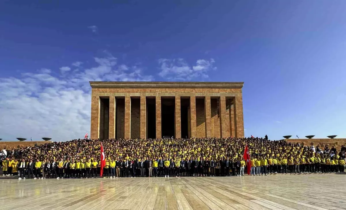 Fenerbahçeliler Anıtkabir’de