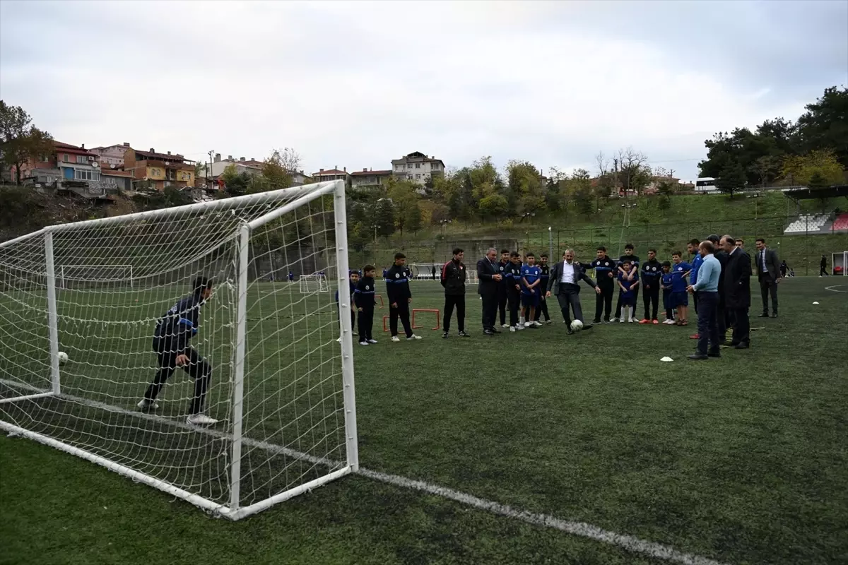 Vali Sezer’den ‘Okuldan Spora’ Projesine Destek