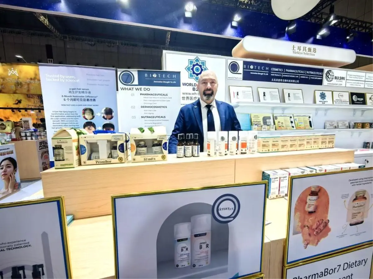 Huzeyfe Benli Çin Fuarında Türk Kahvesi ve Gül Yağını Tanıtıyor