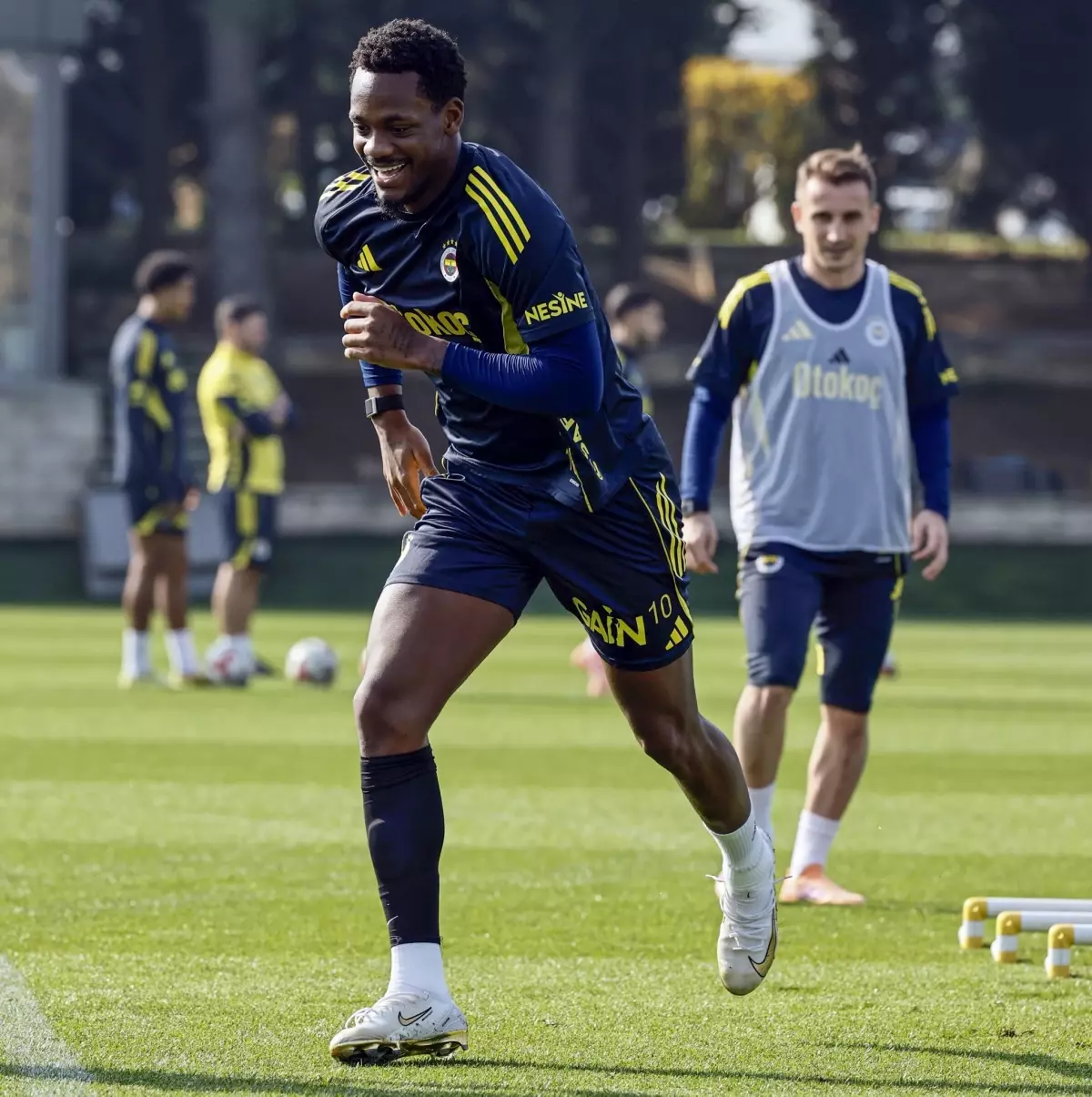 Fenerbahçe, Kayserispor Maçına Hazırlıklarını Şimşek Hızında Tamamladı!