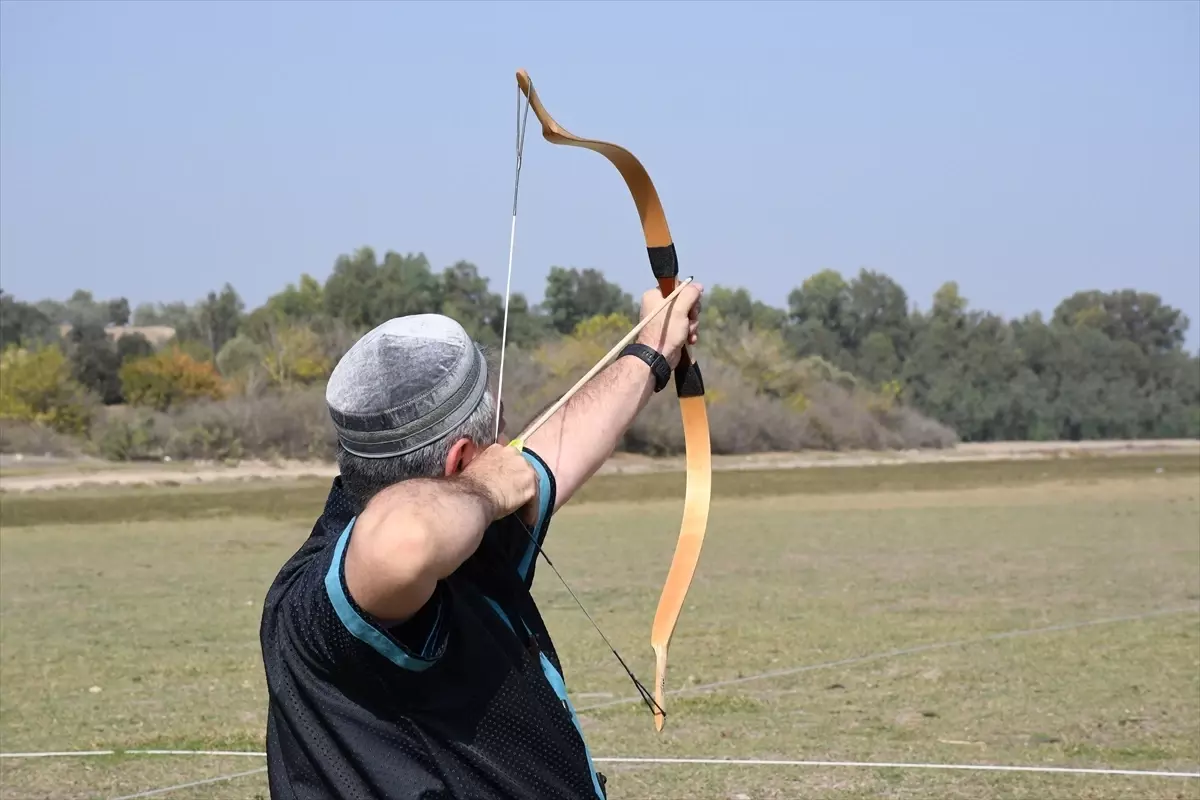 Adana’da Geleneksel Okçuluk Kupası Başladı
