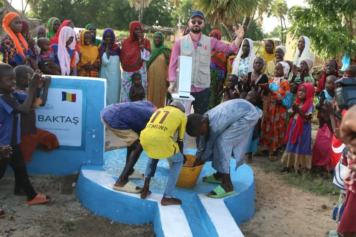 UHVED Derneği, Çad’da Umudu Yeşertiyor: Su Kuyuları, Yetim Sofraları ve Manevi Destekler Sürüyor