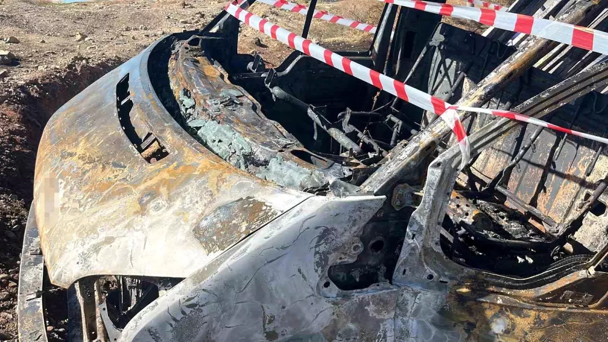 Alanya’da Mutfak Tüpü Yüklü Kamyonet Alev Aldı, İtfaiye Zorlu Mücadele Sonucu Söndürdü