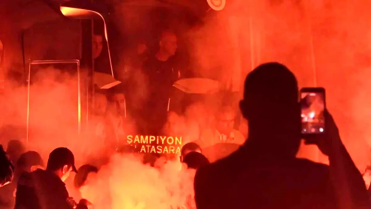 Galatasaray Kocaeli’nde Coşkuyla Karşılandı