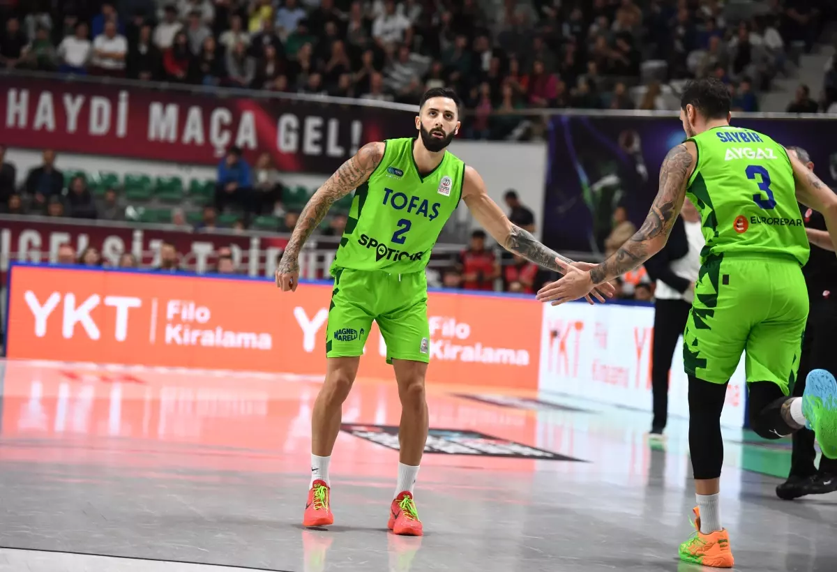 TOFAŞ, Bursaspor’u 84-70’lik Çarpıcı Galibiyetle Aştı