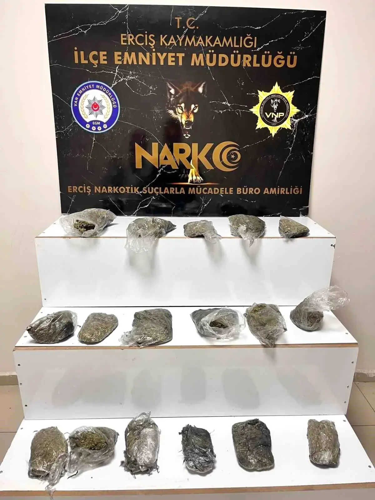 Erciş’te 4.4 kg Esrar Ele Geçirildi