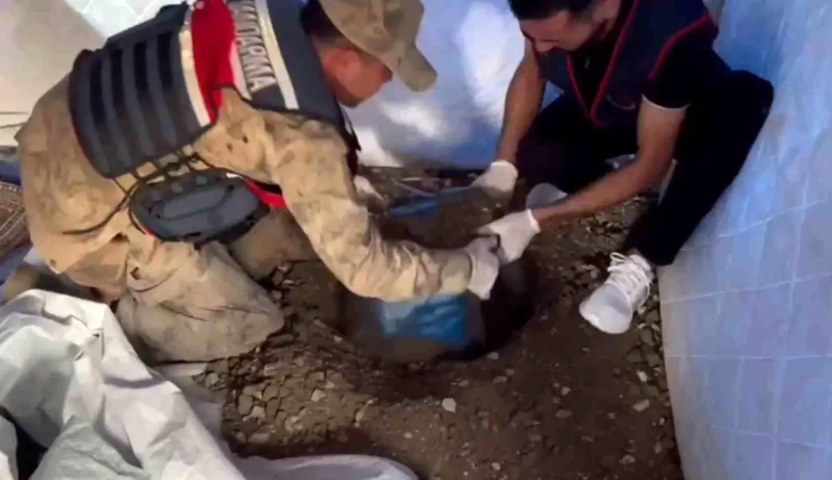 Hatay’da 12,5 Kilo Uyuşturucu Operasyonu: Jandarma M.D.’yi Tutukladı