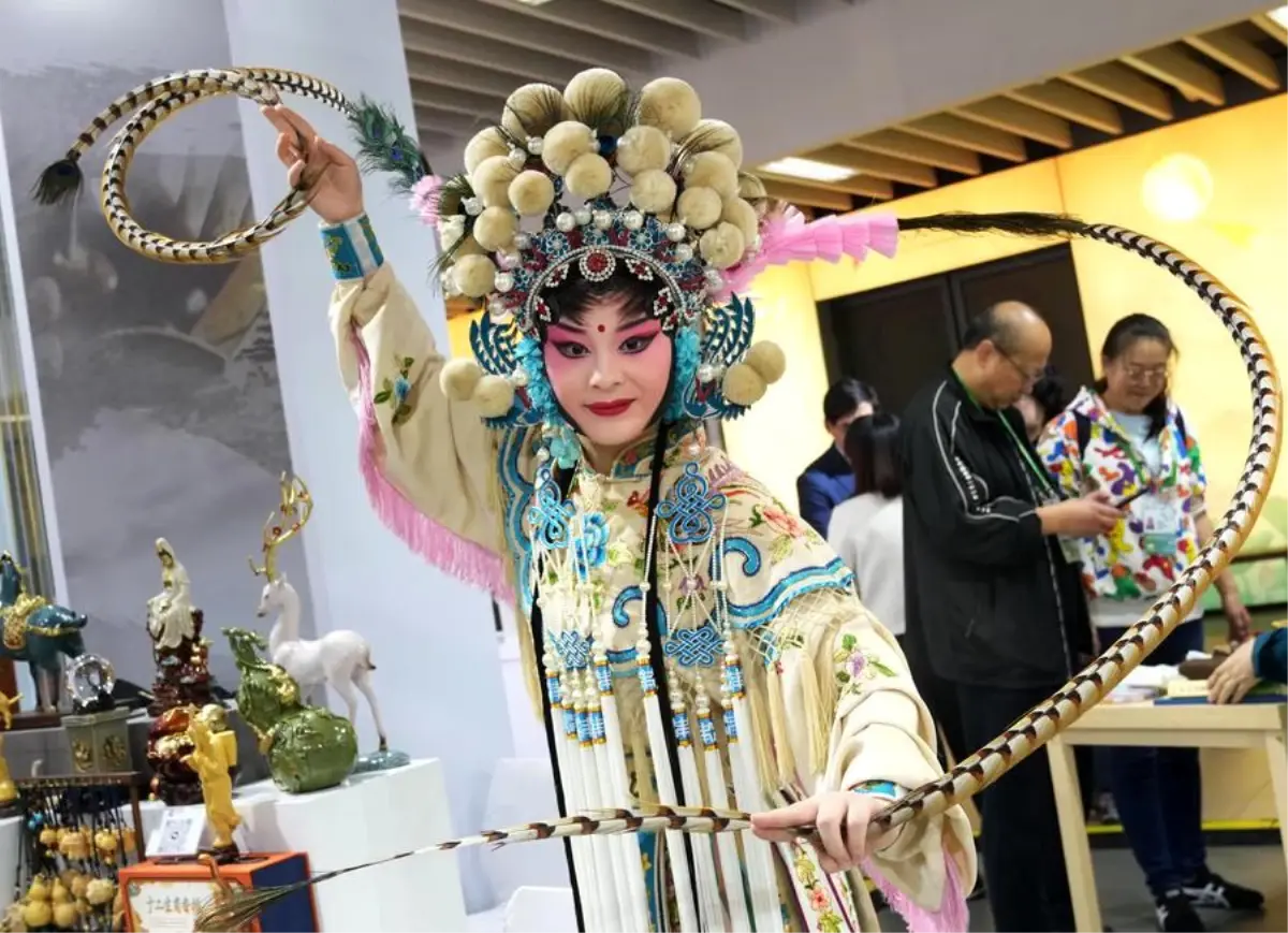 Şanghay’da 8. Çin Uluslararası İthalat Fuarı: Ticaret ve Kültür Köprüsü