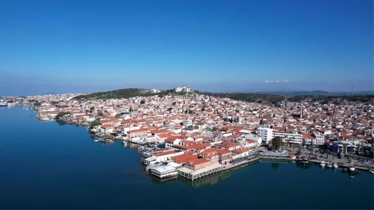 Ayvalık’ta Ara Tatil Yoğunluğu