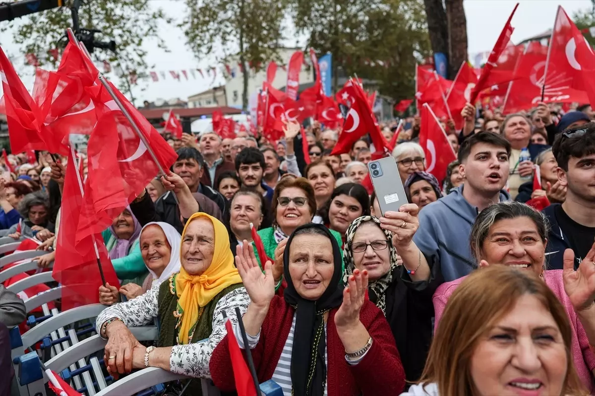 Özgür Özel’den “Güçlü Türkiye” Vaatleri ve Fındık Krizi Üzerine Sert Açıklamalar