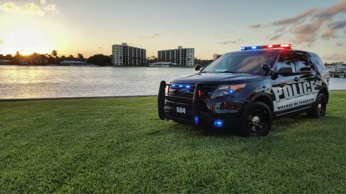 Florida’da Gece Kulübüne Sürücü Çarptı: 4 Ölü ve 13 Yaralı
