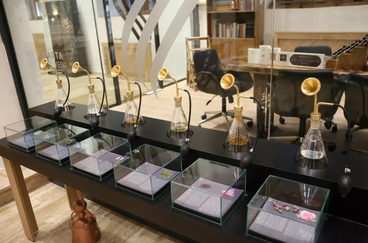 Isparta’da Dünyanın İlk Koku Müzesi Açıldı: Misparta Koku Medeniyeti