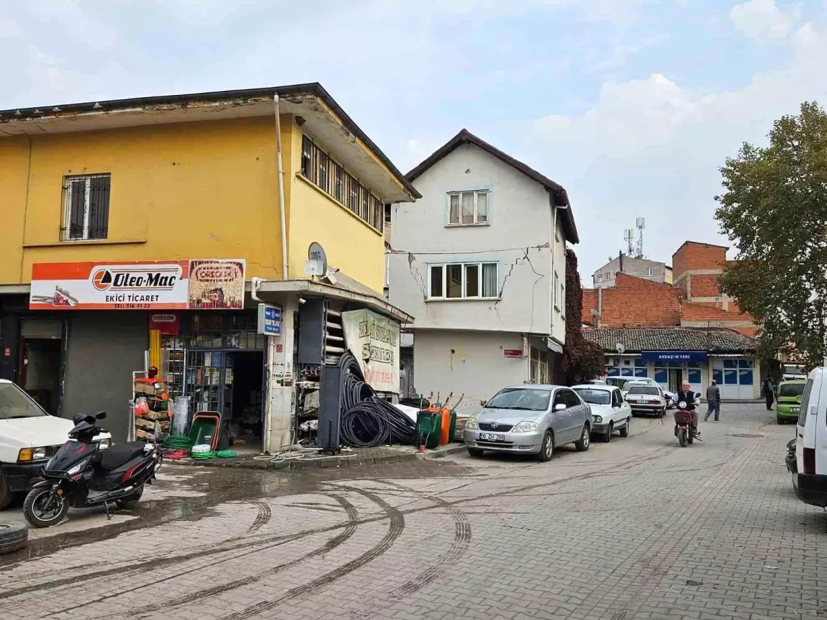 Balıkesir Sındırgı’da 4.5 Büyüklüğünde Deprem ve Ardından Gelen Artçı Sarsıntılar