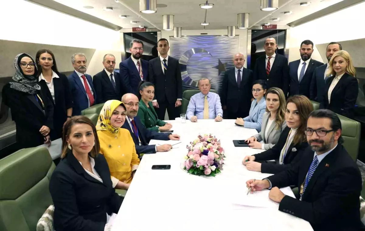 Cumhurbaşkanı Erdoğan: “CHP’nin bizi çekmeye çalıştığı bu seviyeye inmeyiz, inemeyiz”