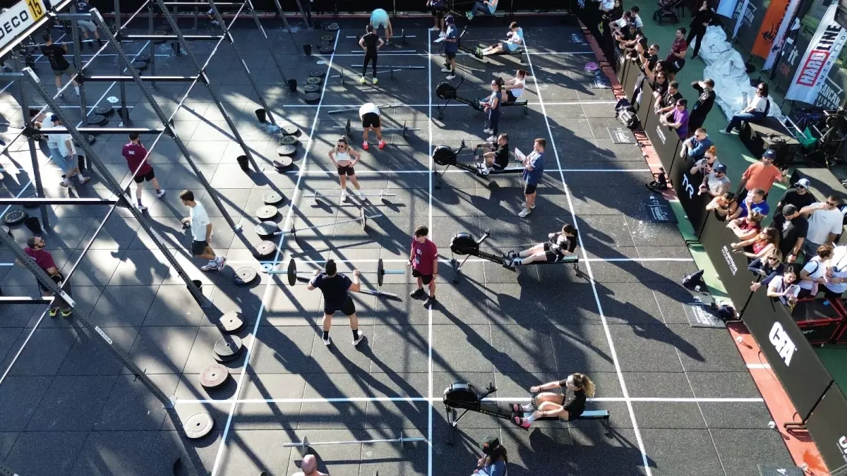 Kuşadası’nda Uluslararası CrossFit Şampiyonası Coşkuyla Başladı