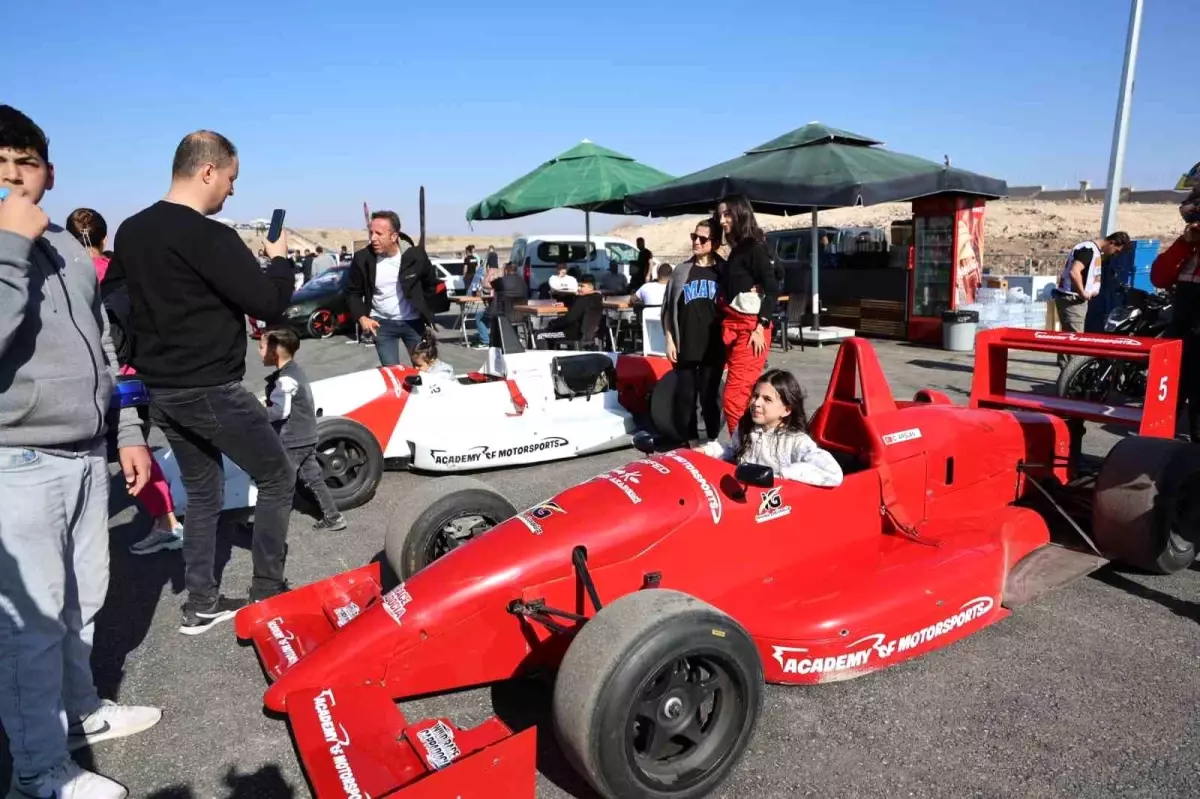 Kapadokya Motor Sporları Kompleksi Açıldı – Bölgeye Yeni Bir Spor ve Turizm İkonu