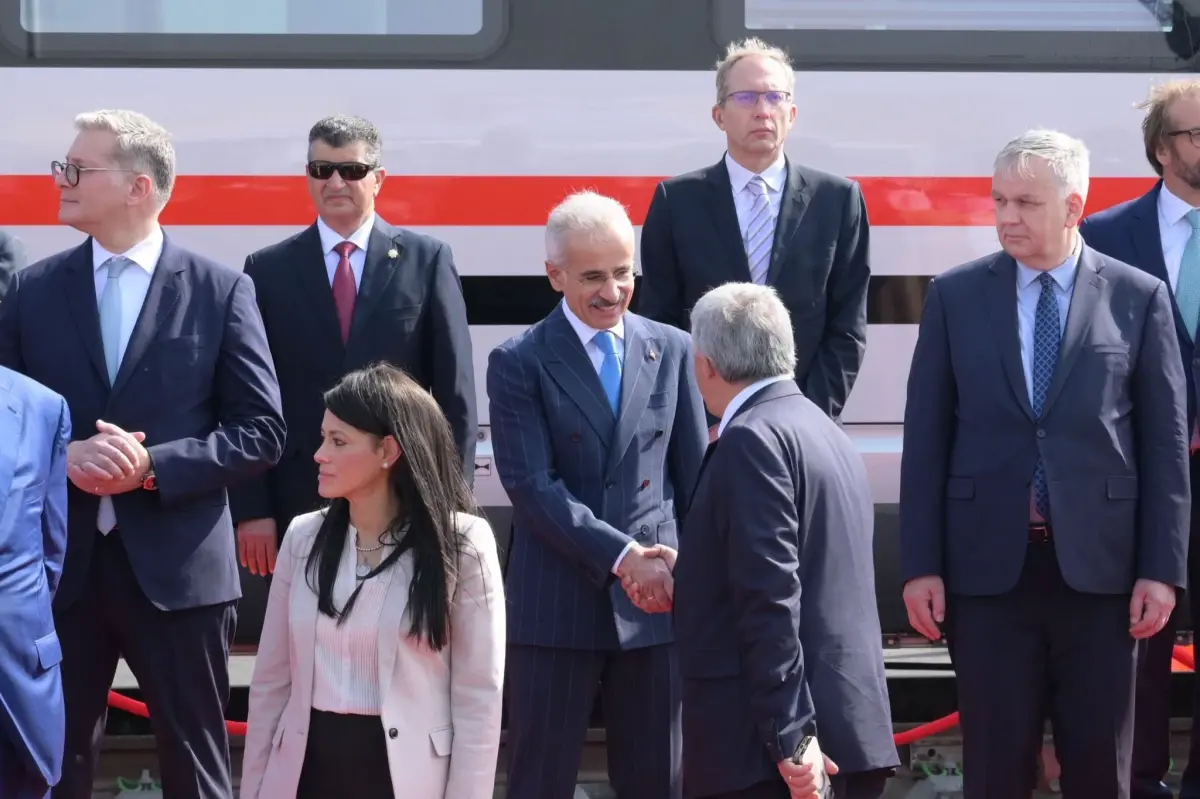 Bakan Uraloğlu Mısır’da TRANSMEA 2025 Fuarı’na Katıldı – Türkiye‑Mısır Ulaştırma İşbirliği Güçleniyor