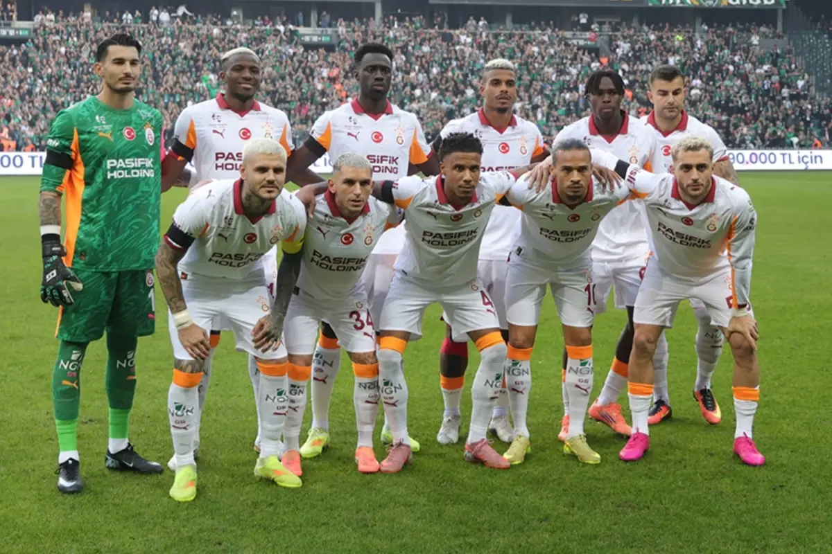 Galatasaray’a Kötü Haber! Yıldız Orta Saha Lucas Torreira Sakatlandı