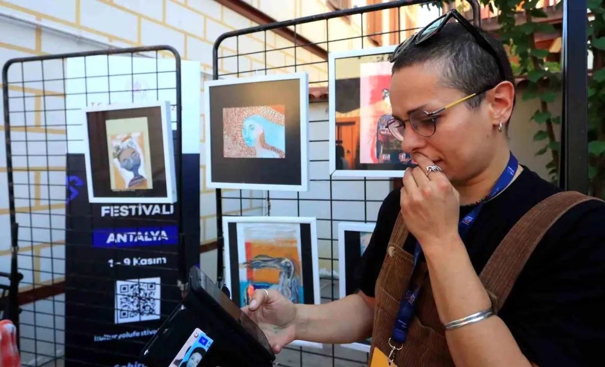 Antalya’da Fırtınada Kaybolan 150 Sanat Eseri: İranlı Ressamın Çaresiz Çığlığı