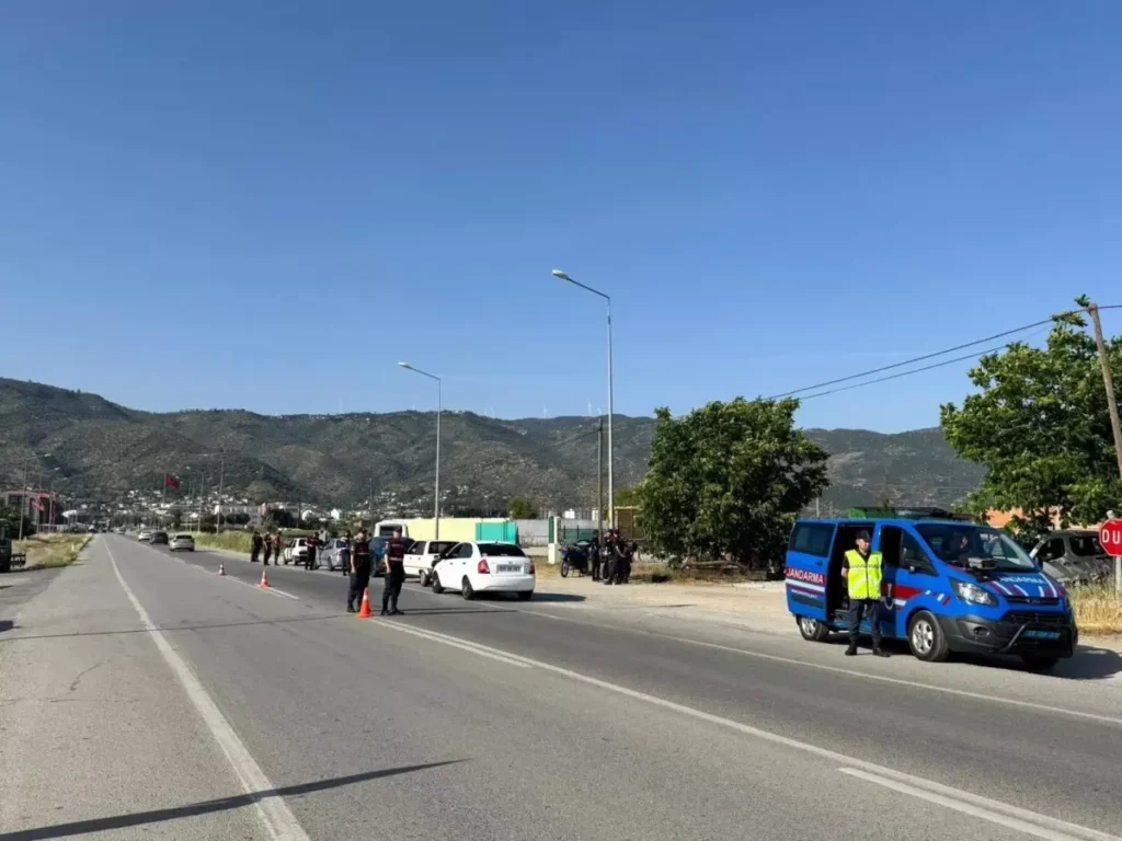 Trafik Denetimleri Sürüyor: 8 Sürücü Cezadan Kaçamadı