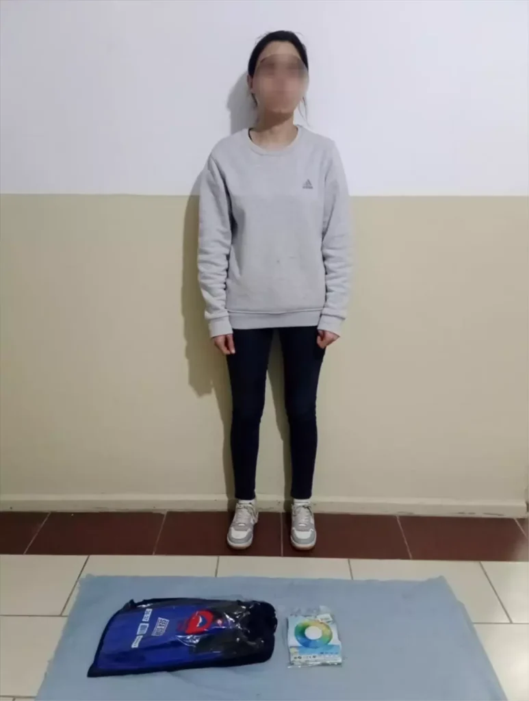 Düzensiz Göçmen Yunan Adalarına Geçmeye Çalışırken Yakalandı