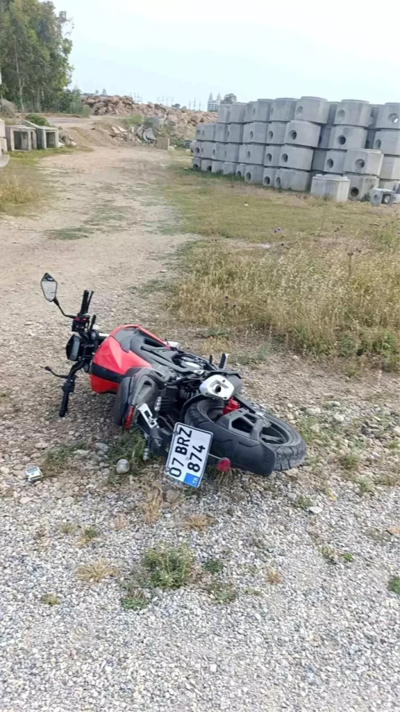 Motosiklet Devrildi: 1 Yaralı