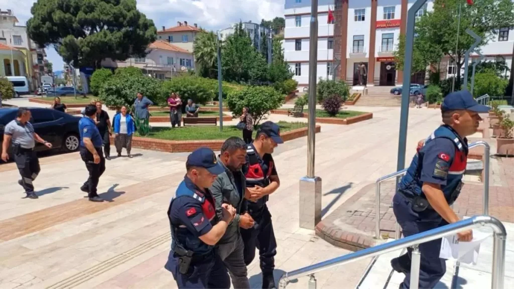 Tragedi: 4 Yaşındaki Çocuk Kamyonetle Ezildi