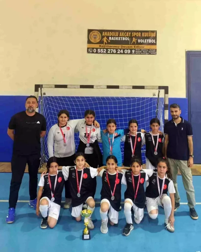 Aydın’ın Nazilli İlçesi Gurur Duydu: Orhangazi Ortaokulu İl İkincisi