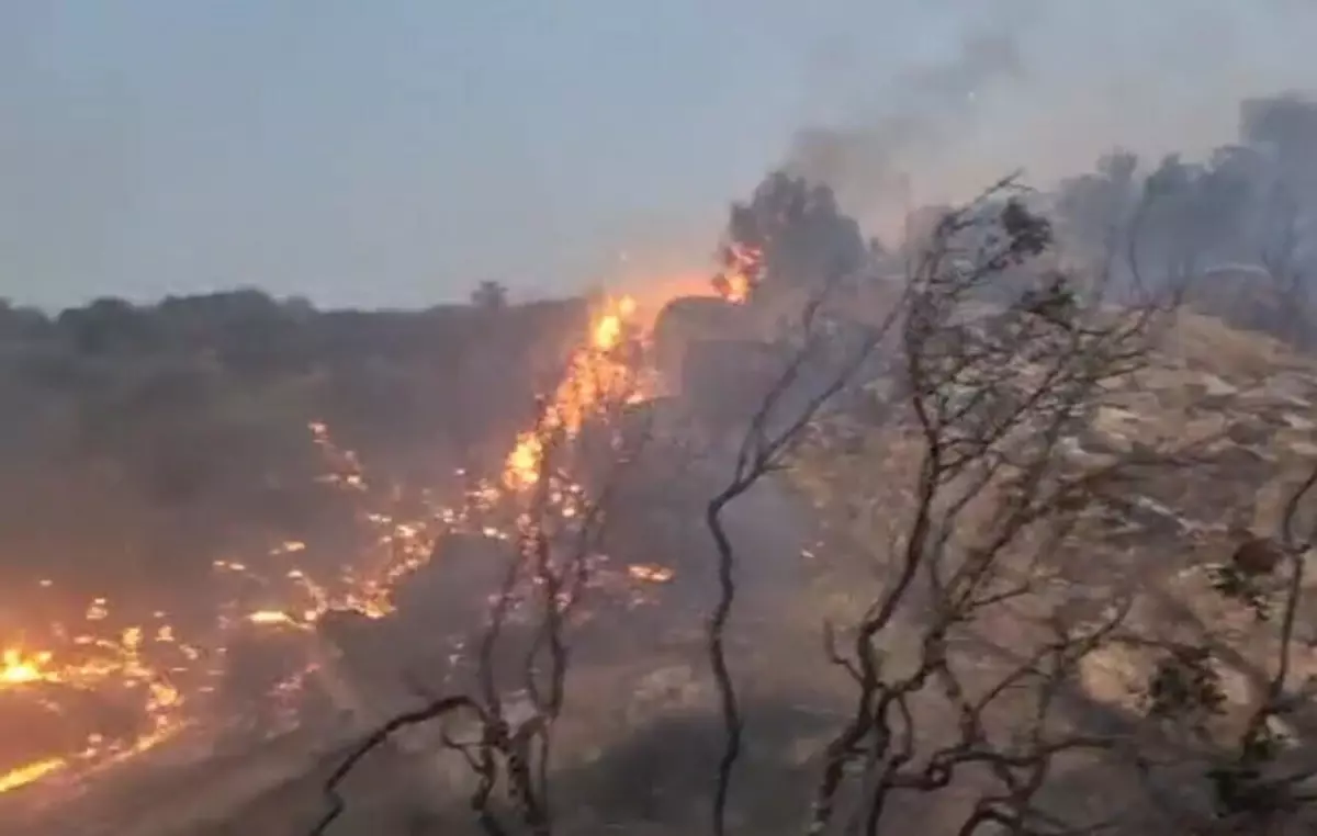 Yangın 9 Saat Sonra Kontrol Altına Alındı