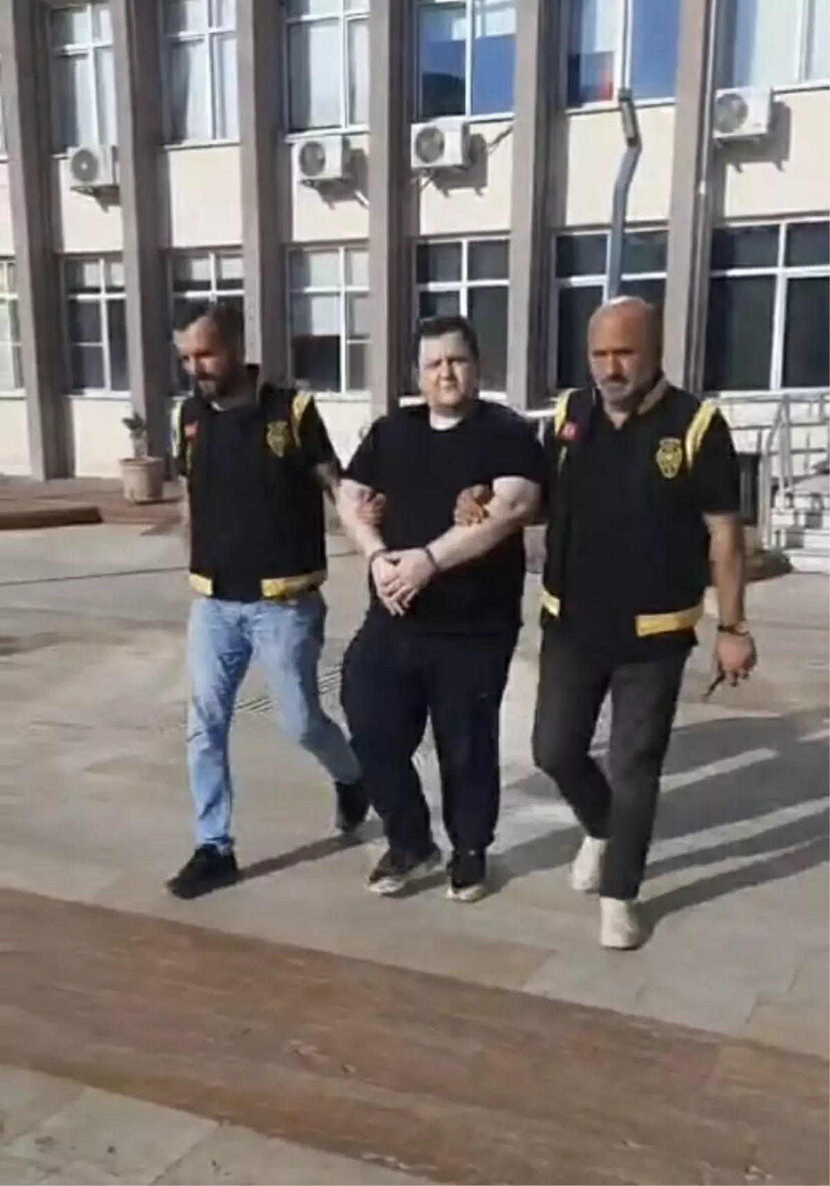 Aydın’da 30 Yıl Hapis Cezası Bulunan Firari Yakalandı