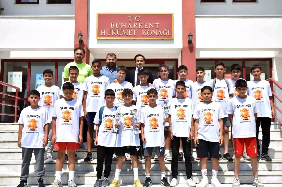 **Buharkent U13 Takımı Namağlup Şampiyon Oldu**