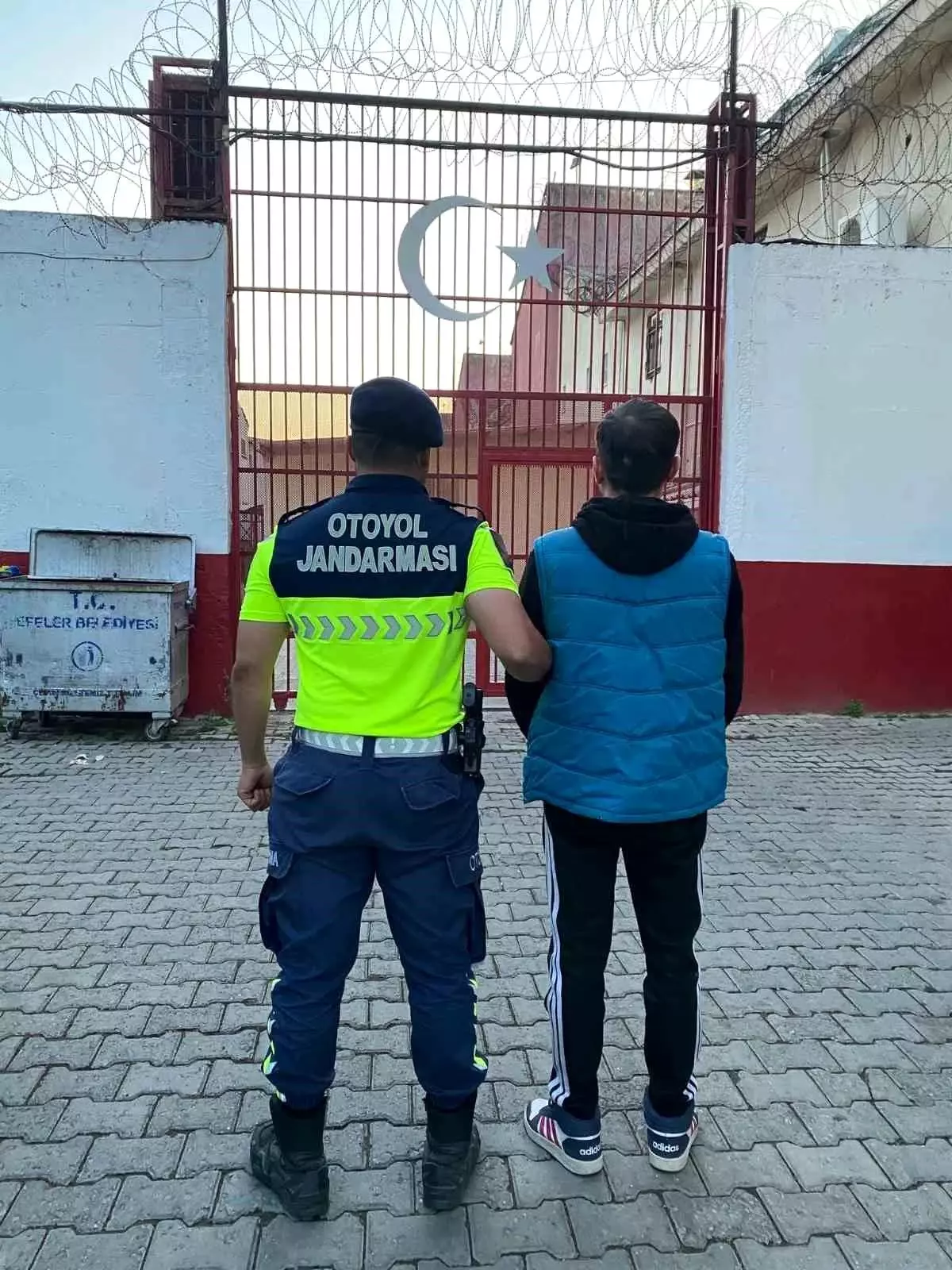 Düzensiz Göçmenler Arasında Yargı Kararı