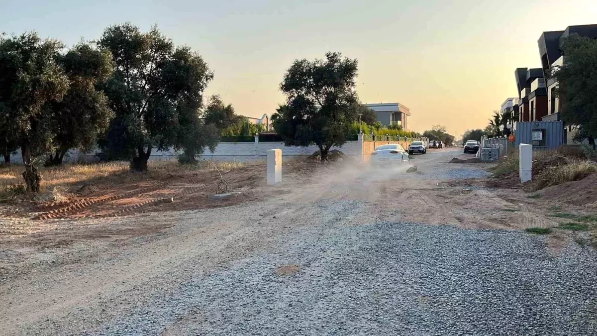 Efeler’de Vatandaşlar Toz Sorunu Nedeniyle İsyan Etti