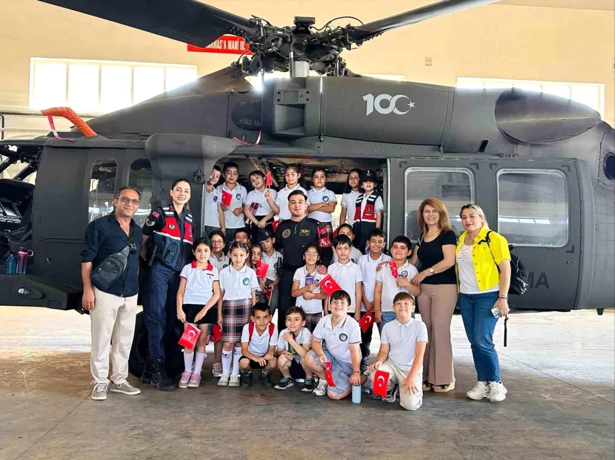 Miniklerin Jandarmaya Özel Ziyareti