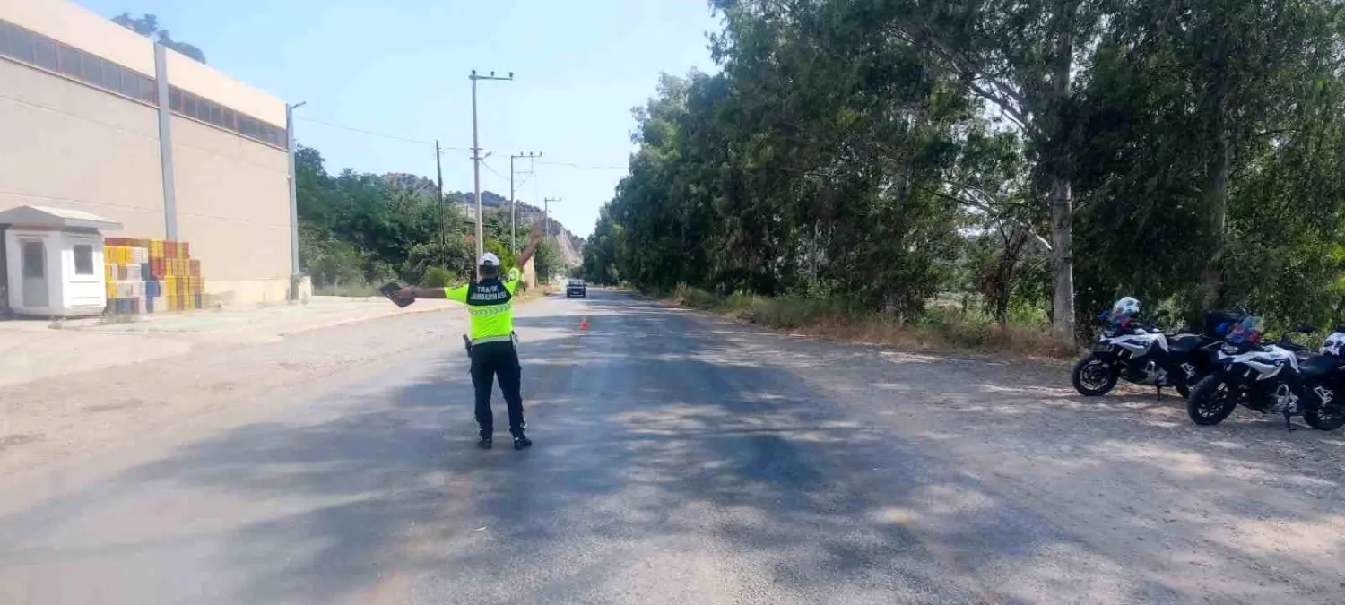 Jandarma Ekiplerinden Huzurlu Sokaklar Denetimi