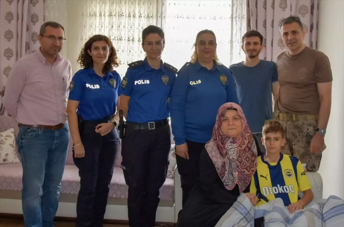 Şehit Ailesine İl Emniyet Müdüründen Ziyaret