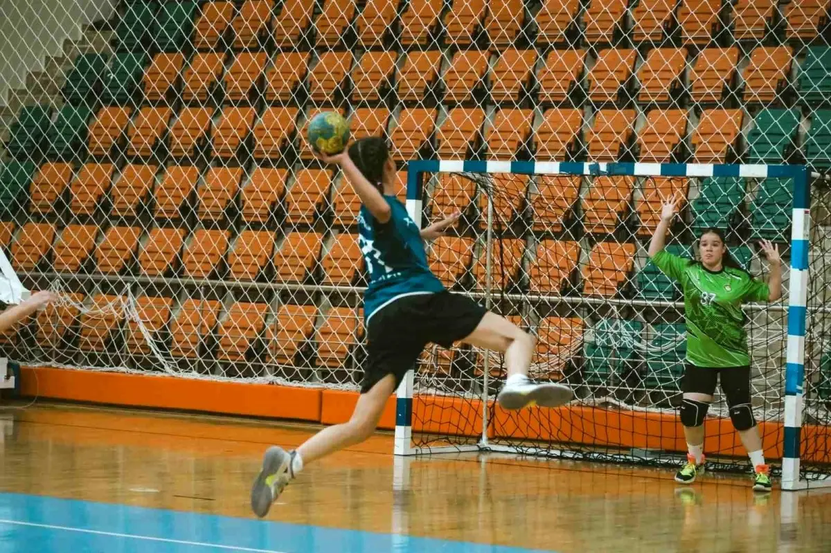 Hentbolun Gelecek YILDIZLARI Aydın’da Buluştu