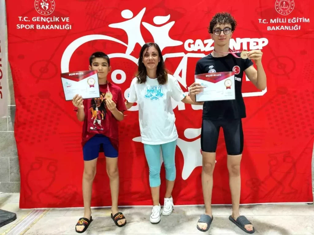 Aydınlı Sporcular Okul Sporlarında Türkiye Şampiyonu Oldu