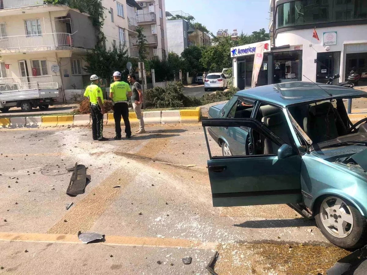 Aydın’da Tofaş Otomobil Ağaca Çarptı: 3 Yaralı